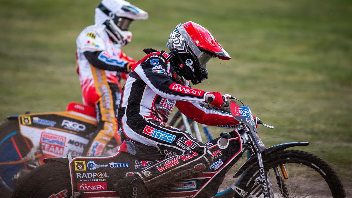 WP SportoweFakty / Jakub Janecki / Na zdjęciu: Nicolai Klindt w kasku czerwonym 