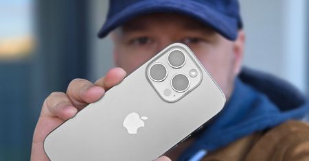 Apple zmieniło zdanie. Ta funkcja nie trafi na starsze iPhone’y
