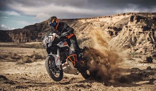 Bardziej terenowy KTM 1290 Super Adventure R dołącza do oferty. Znamy polskie cney