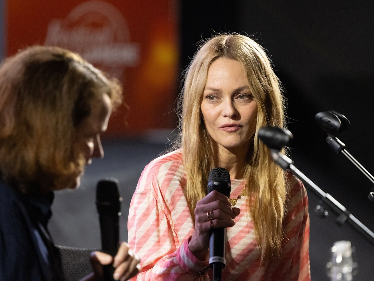 Vanessa Paradis: Vom Skandalstar zur diskreten Künstlerin