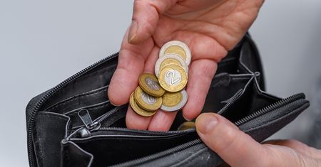 Czym jest skrajne ubóstwo? Ile osób doświadcza go w Polsce?