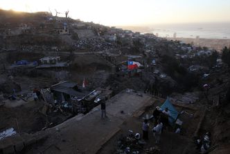 Pożary w Chile. Ogień w Valparaiso, który zabił 15 osób, opanowany