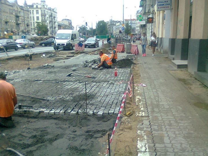 Targowa jednak dla ludzi. Brukarze... "trochę się rozpędzili"