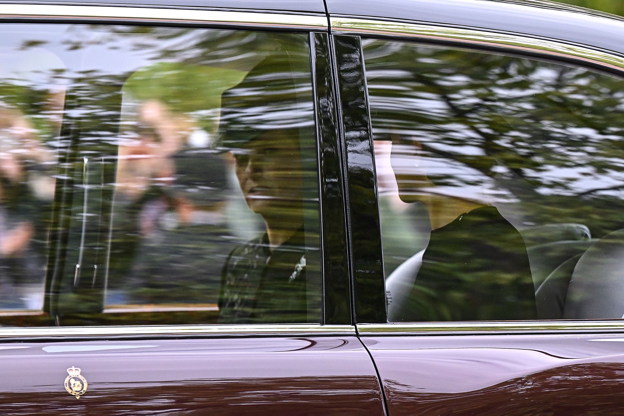 Kate Middleton i Meghan Markle przybywają do Westminster Abbey