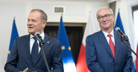 Wyższe emerytury dla tysięcy osób bez ustawy? Media o planie opozycji