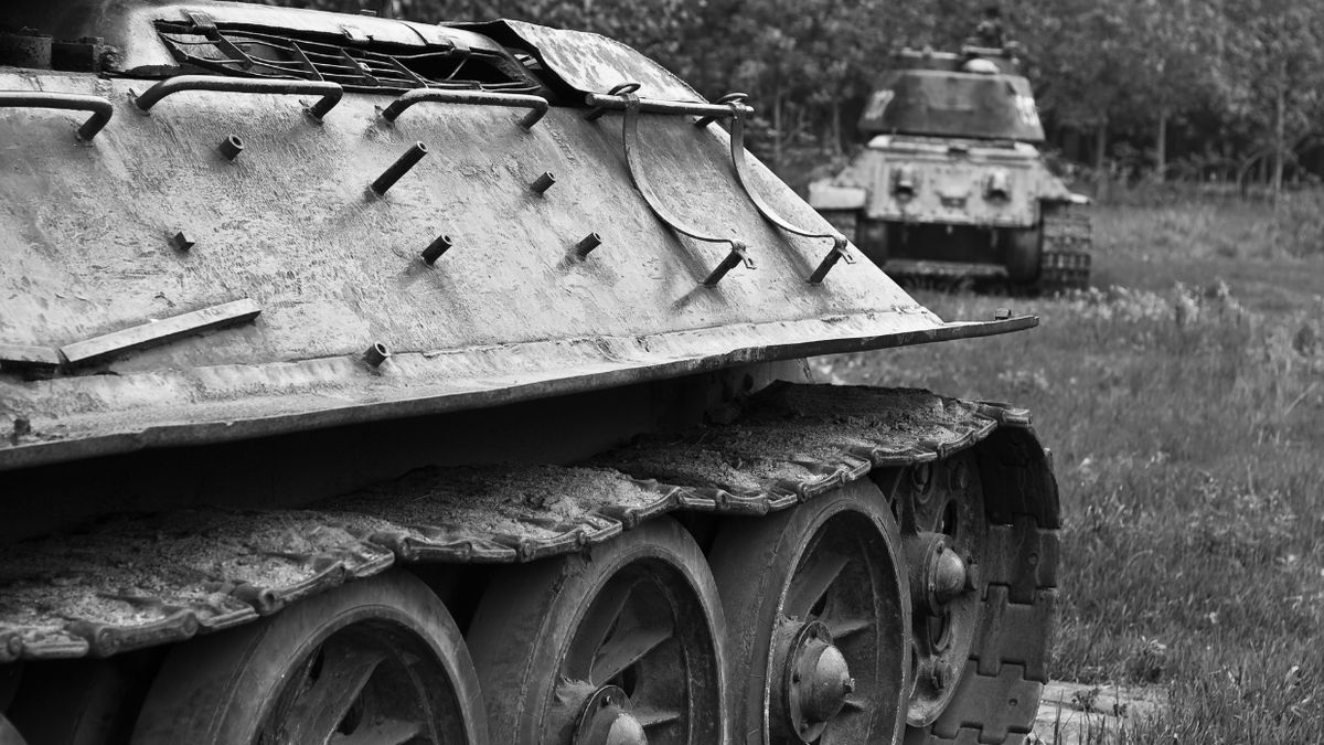 Czołgi z ZSRR coraz częściej pojawiają się na froncie