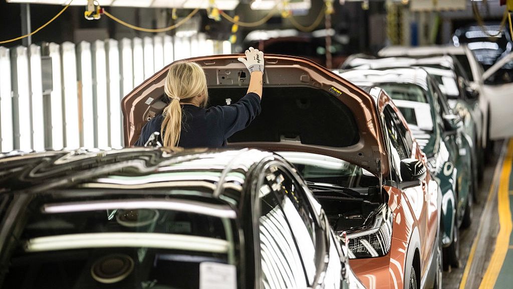 Inside Toyota Motor Corp. Plant as Top Carmaker Confirms Record Sales in 2025
Bloomberg
vehicles, emea, manufacture, transportation and logistics, industrial, european, vehicle, euro members, business news, city transport, autos, e.u., eu, automotive, cars, automobiles, automobile, czech, auto, industries, fabrication, kolin