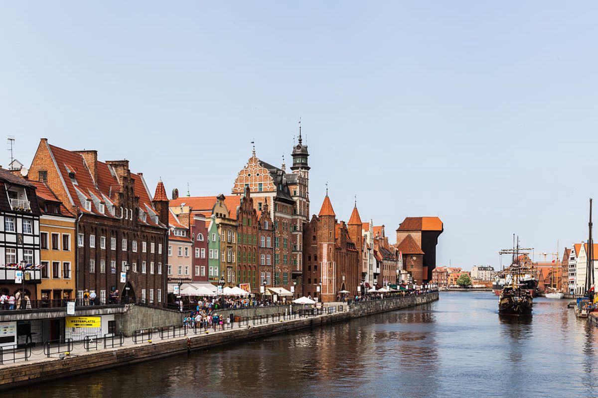 Pogoda w Gdańsku. Prognoza na niedzielę 4 stycznia. Przelotny śnieg i silny wiatr