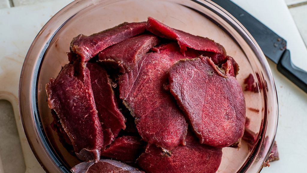 Częściowo wysuszone mięso z fokowąsa brodatego