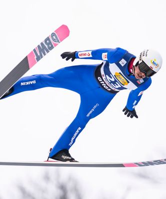 Żyła uratował honor Polaków. Prevc frunie po złoto