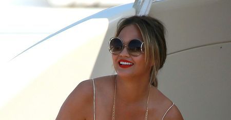 Chrissy Teigen nie przestaje kusić. Ale sexy mama!