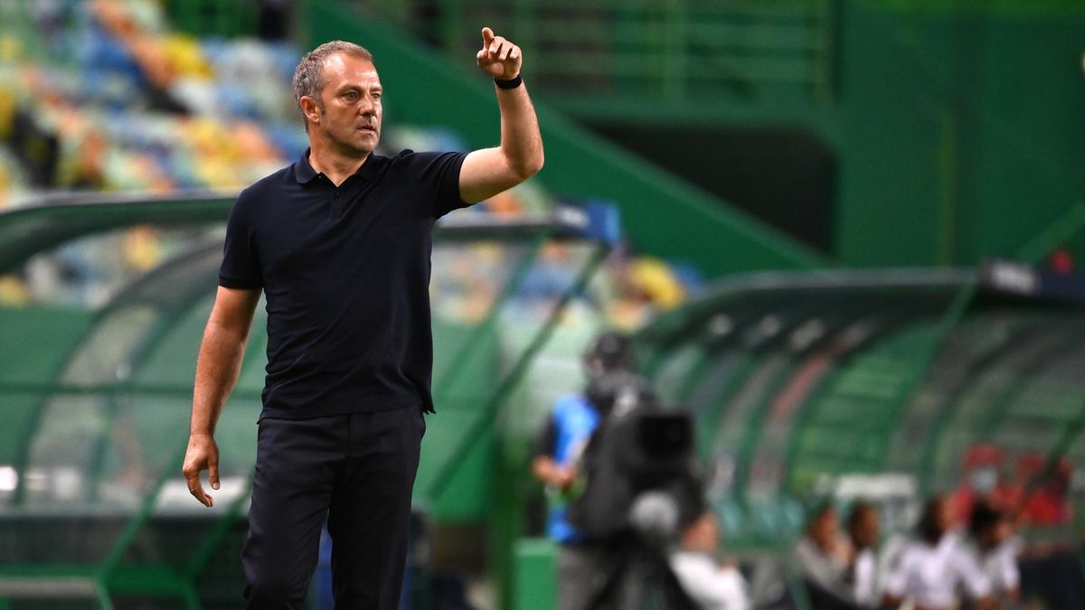 PAP/EPA / Franck Fife / Na zdjęciu: Hansi Flick