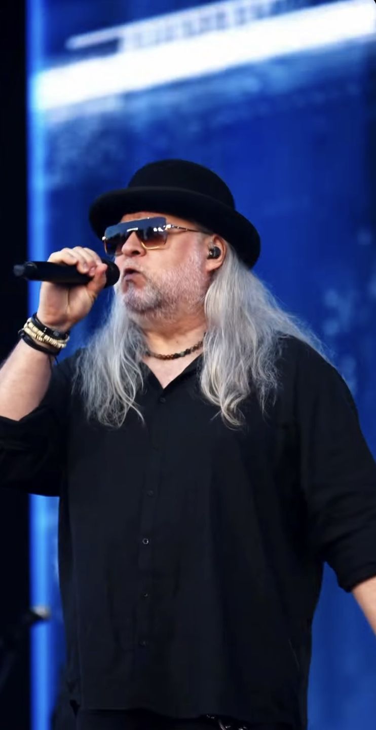 Artur Gadowski podczas koncertu