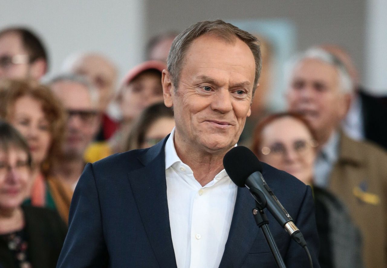 Tusk się założył o jedno euro. Chodzi o inflację