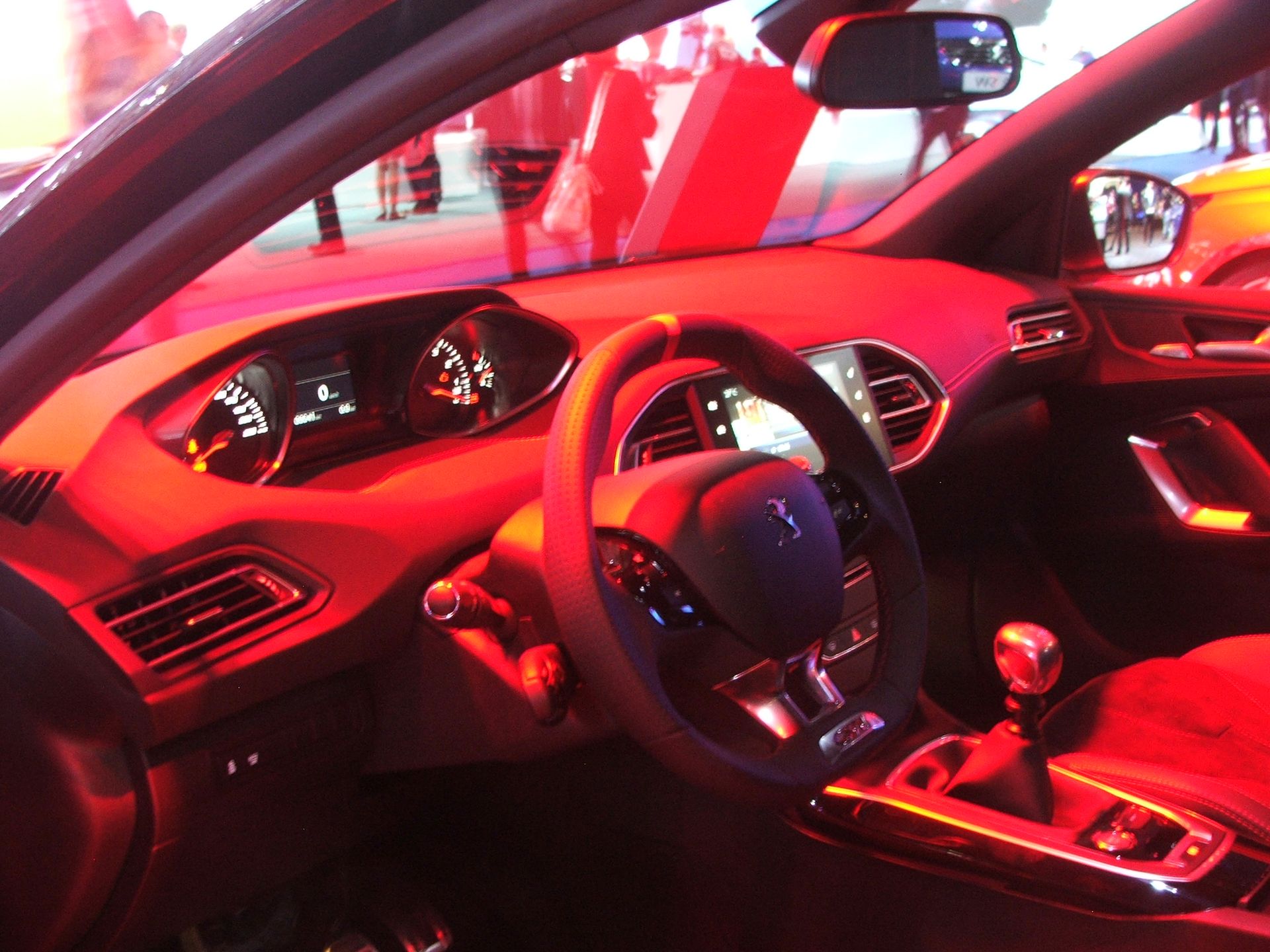 Wnętrze 308 GTi 270