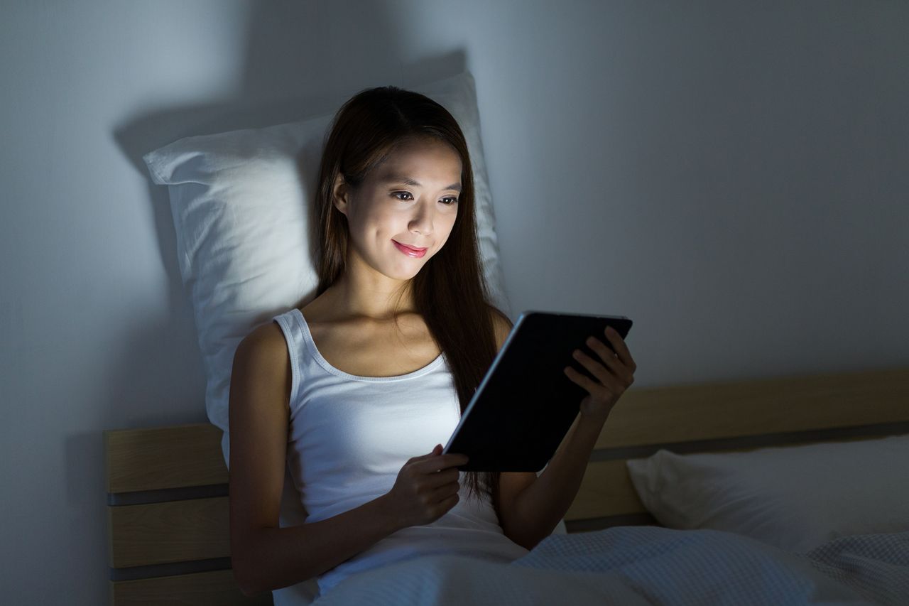Tryb nocnego czytania w aplikacji Książki Google Play