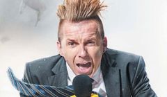 Karol Okrasa dziennikarzem w nowych reklamach Lidla (wideo)