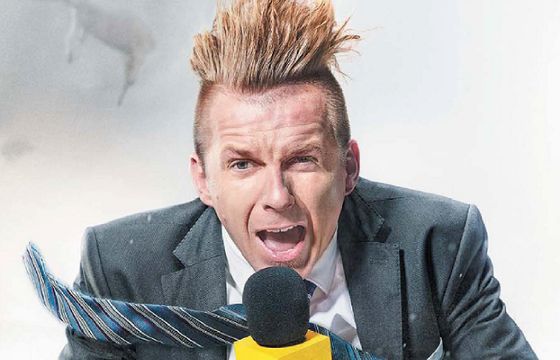 Karol Okrasa dziennikarzem w nowych reklamach Lidla (wideo)