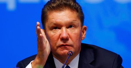 Prezes Gazpromu pisze do pracowników: zjednoczcie się wokół Putina. Wojnę przemilczał