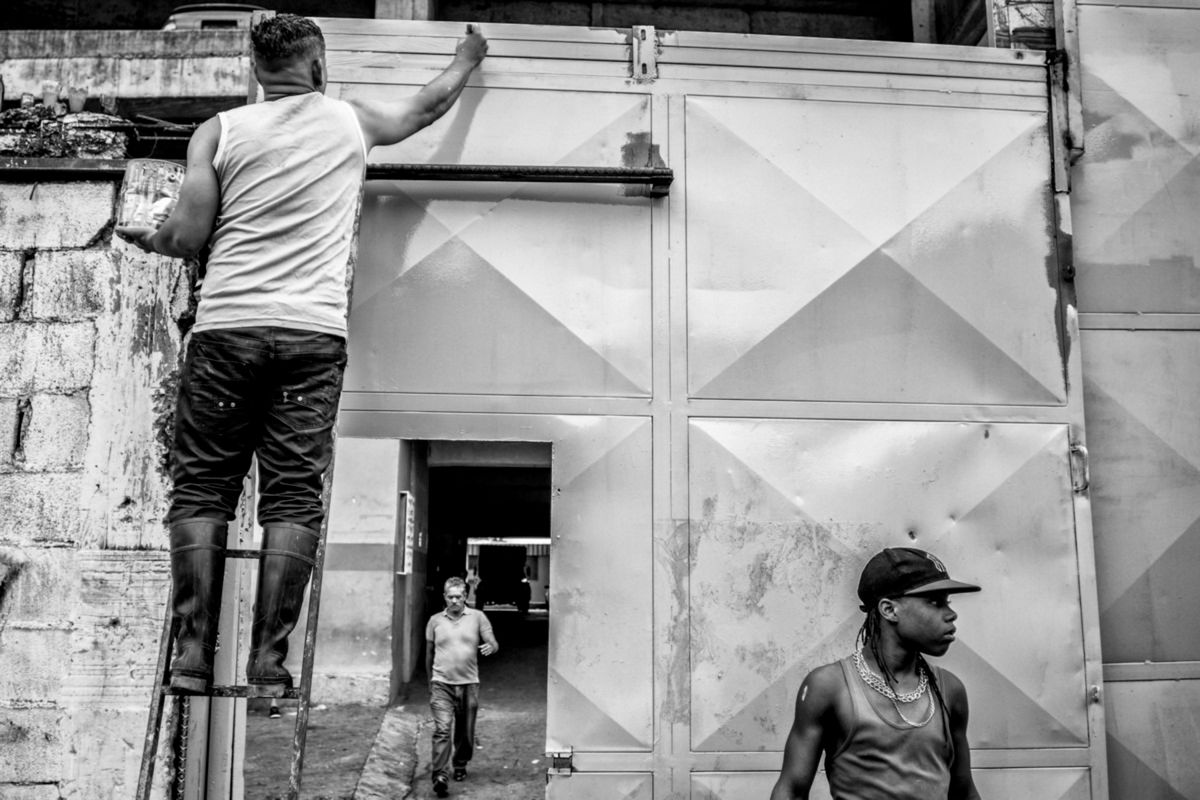 Martin Kollar zwyciężył w konkursie Leica Oskar Barnack Award 2014 [galeria] 15