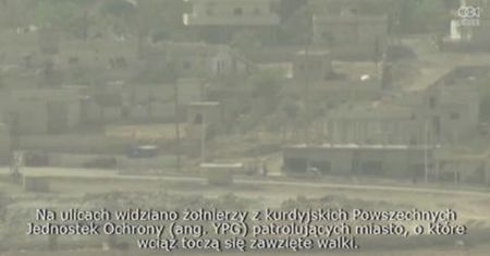 Kłęby czarnego dymu nad Kobane
