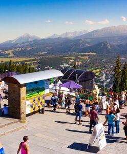 Zakopane cierpi z braku turystów. Nad morzem Polacy oszczędzają