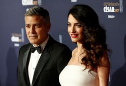 Amal Clooney na randce z mężem. Jej suknia wygląda jak z czerwonego dywanu