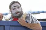 ''Baskets'': Zach Galifianakis pozostanie klaunem na dłużej