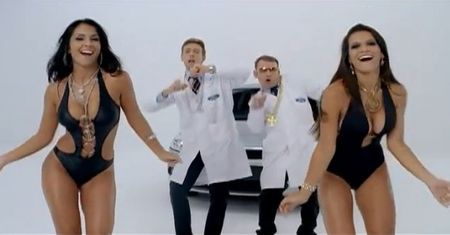 Ford pozwał Nissana za reklamę [wideo]