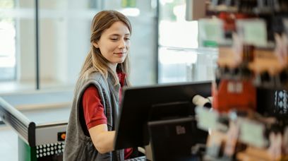 Gen Z o pracy w niedzielę. Czy młodzi chcą handlowych niedziel?