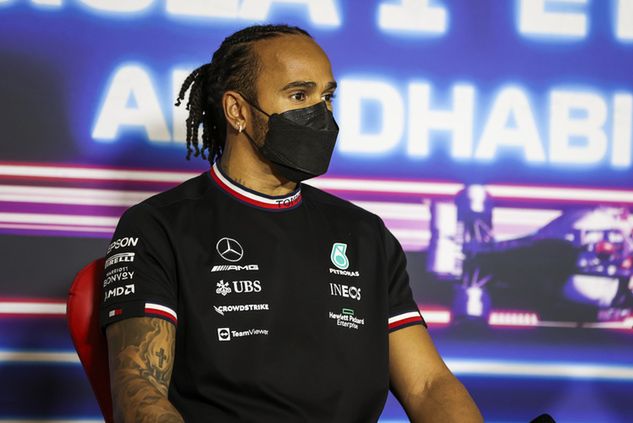 Świat F1 czeka na decyzję Hamiltona