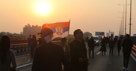 Niespokojnie w Serbii. Wielkie protesty przetaczają się przez kraj