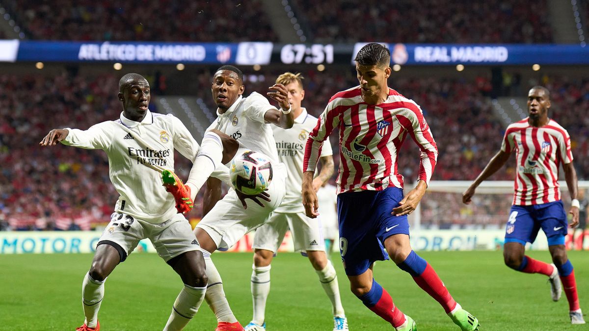 Piłkarze podczas meczu Real Madryt - Atletico Madryt
