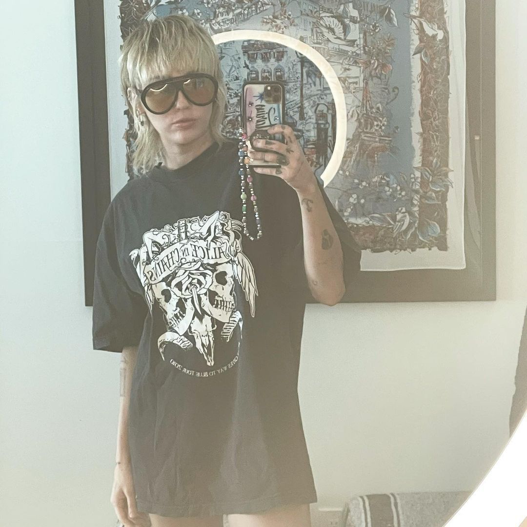 Miley Cyrus - post z okazji Dnia Kota