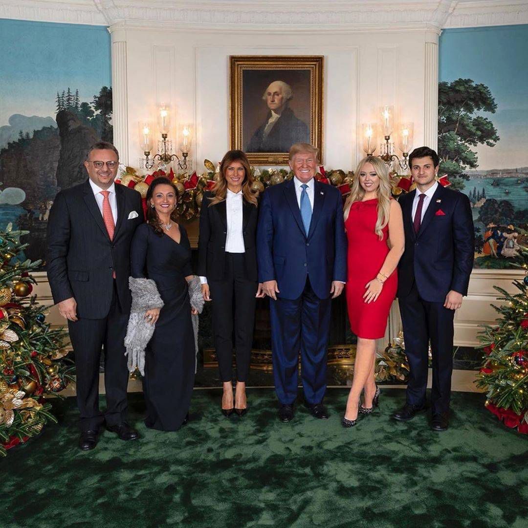 Melania Trump - nietypowa stylizacja świąteczna