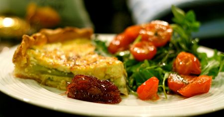 Tarta z szynką i serem
