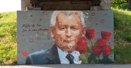 "Miłujcie się tak, jak Ja was umiłowałem." Mural z Jarosławem Kaczyńskim podbija internet
