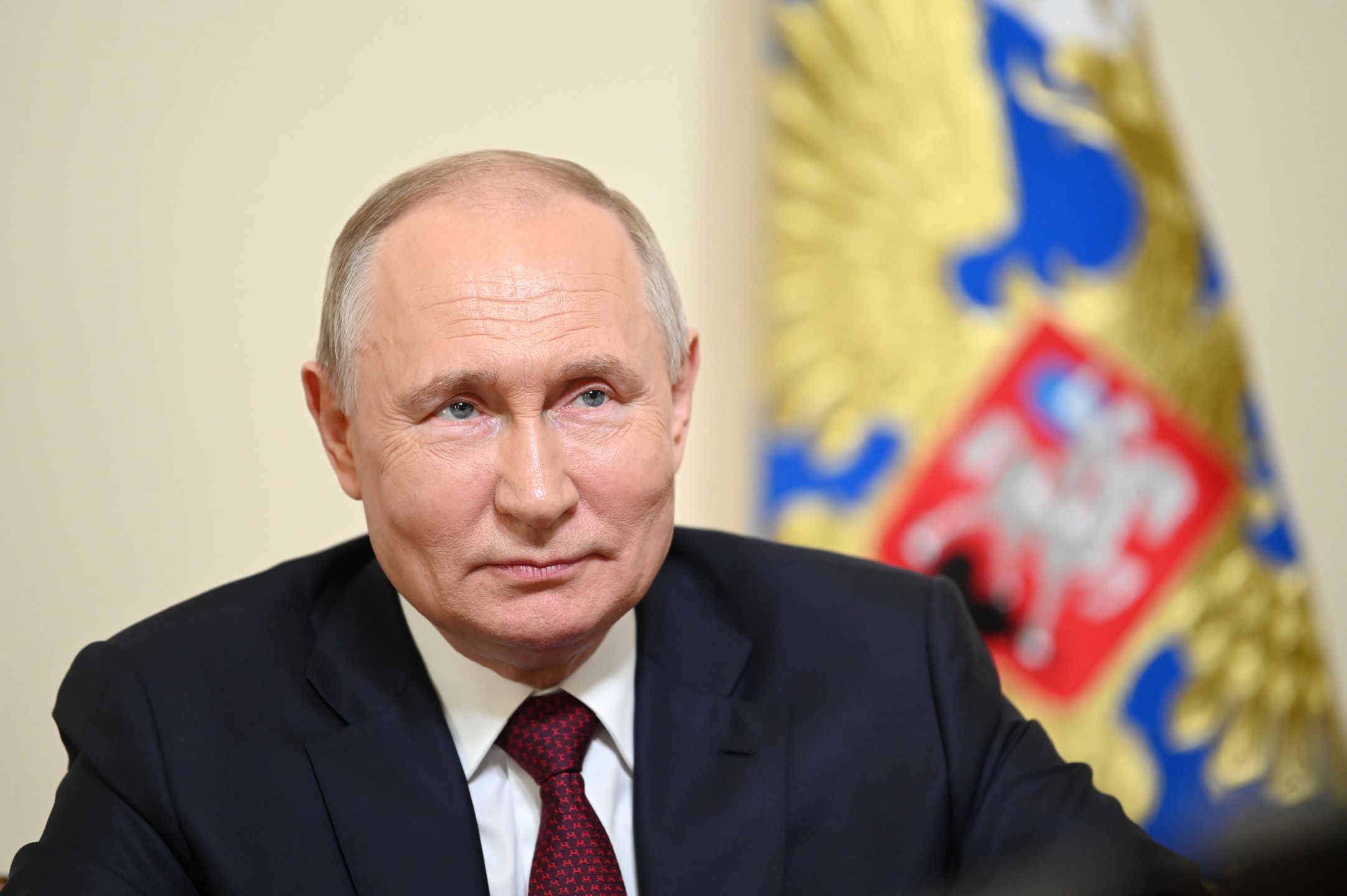 Russian President Vladimir Putin meets with members of families awarded with the Order of Parental Glory via videoconference call from St. Petersburg, Russia, 29 July 2023. EPA/ALEXANDER KAZAKOV / SPUTNIK / KREMLIN POOL MANDATORY CREDIT Dostawca: PAP/EPA.
