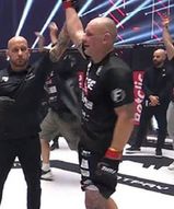 To jest prawdziwy dominator Fame MMA. Pasternak z kolejną ofiarą