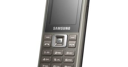 Samsung M150 - uniwersalny model dla każdego