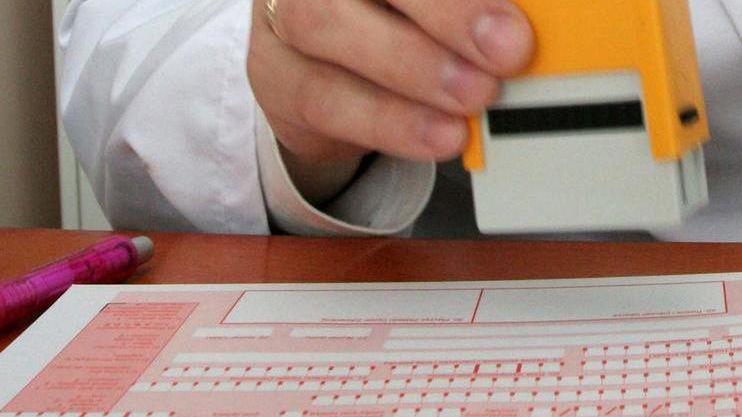 Badania okresowe należy wykonywać zgodnie z zaleceniami lekarza