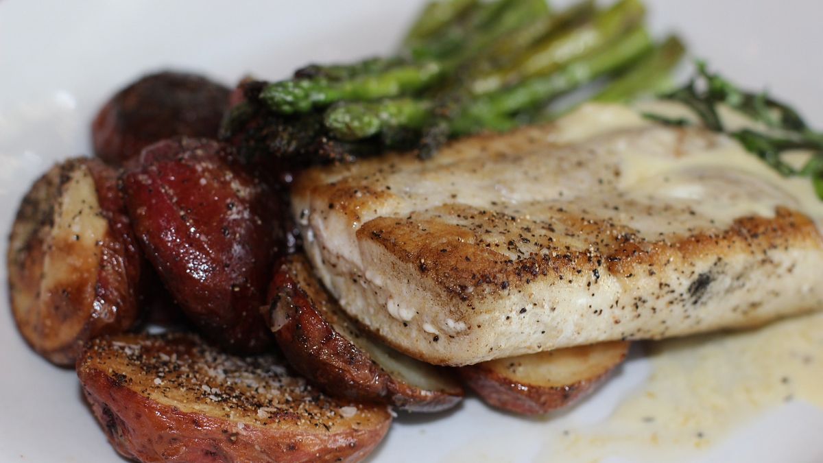 Koryfena poddana obróbce wysuszającej mięso