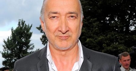 Nie wiedział o romansie żony z sąsiadem. Wychowywał jego dziecko