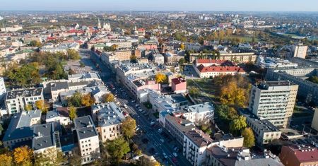 Do kupienia od banku dobry adres w samym centrum Lublina. Obniżyli cenę, bo nie ma chętnych