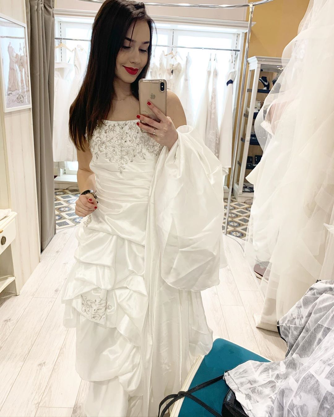 Marcelina Ziętek w białej sukni ślubnej