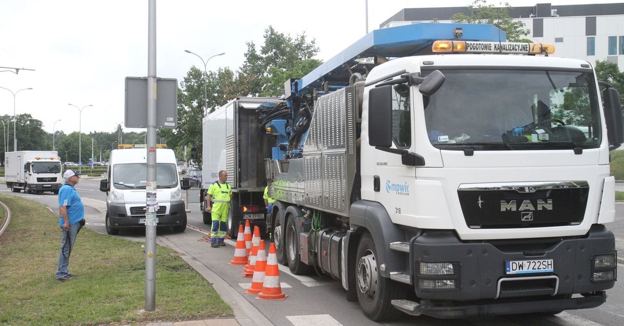 Wrocław: Kilkadziesiąt adresów bez wody. MPWiK usuwa awarie