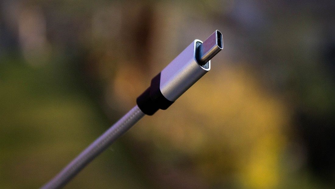 Żegnaj minijacku! JBL prezentuje słuchawki Reflect Aware C z wtyczką USB-C 5