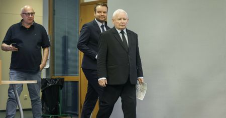 Pilne spotkanie przy Nowogrodzkiej. Na miejscu wierchuszka PiS