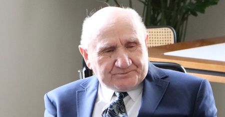 NAJSTARSZY maturzysta w Polsce nie zdał egzaminu. 85-letni pan Józef zapowiada: "Za rok znów przystąpię"