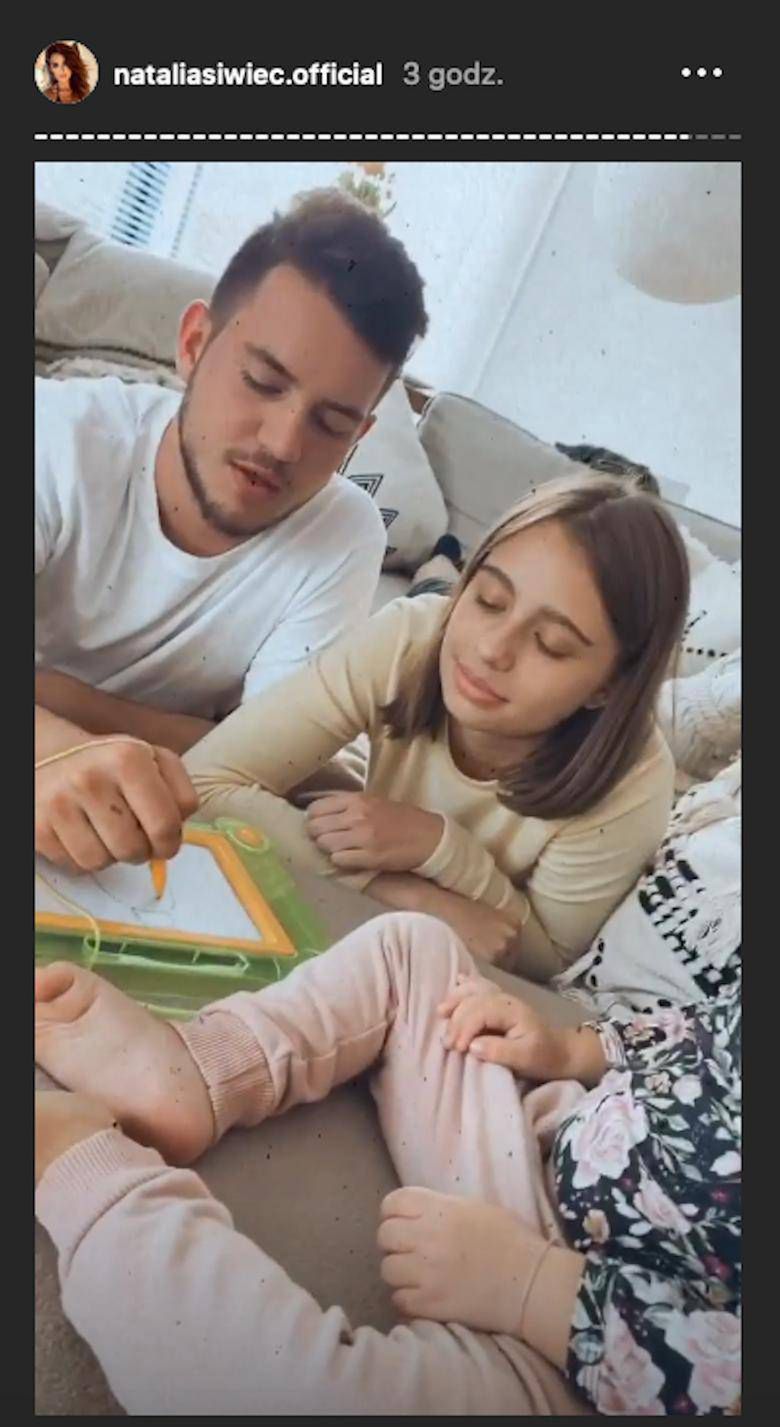 Oliwia Bieniuk i Mateusz Raduszewski zajmują się córką Natalii Siwiec